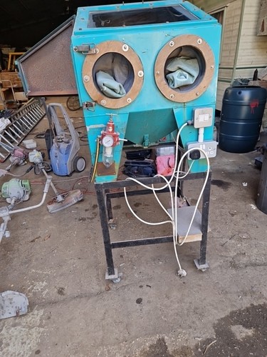 Sand blasting cabinet and - sand,